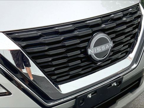 Used 2023 Nissan Rogue SV AWD/4WD image 29