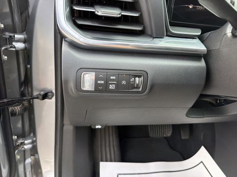 Used 2026 GMC Terrain Elevation w/ Black Edition AWD/4WD image 17