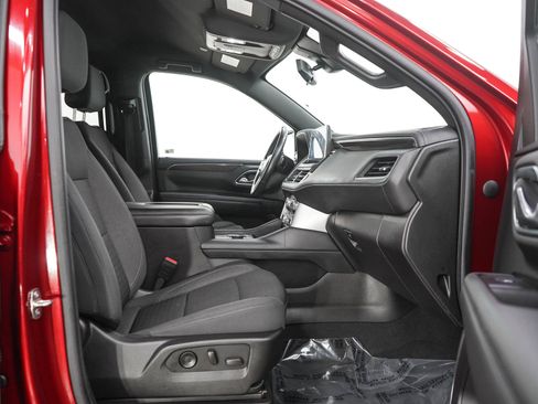 Used 2021 GMC Yukon SLE AWD/4WD image 11
