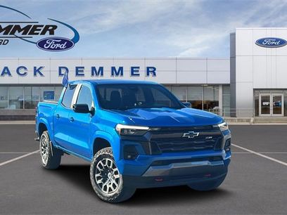 Used 2023 Chevrolet Colorado Z71 w/ Z71 Convenience Package 2