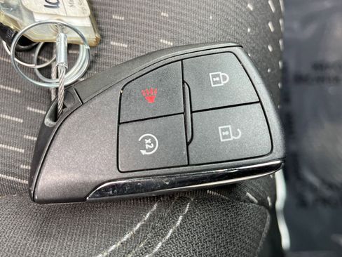 Used 2025 Chevrolet Equinox LT image 22