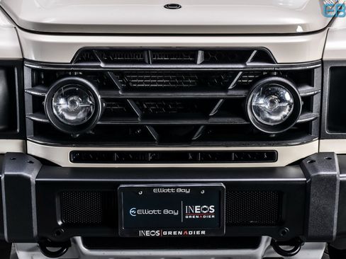 Used 2024 INEOS Grenadier Fieldmaster Edition image 9