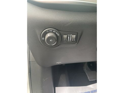 Used 2025 Jeep Compass Limited AWD/4WD image 7