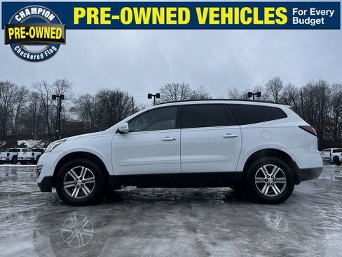 Used 2016 Chevrolet Traverse LT image 14