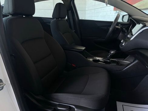 Used 2023 Chevrolet Malibu LT image 19