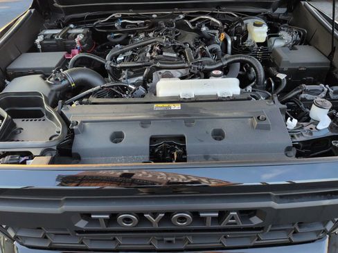 Used 2026 Toyota Tacoma SR5 image 22