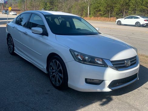 Used 2014 Honda Accord Sport image 3