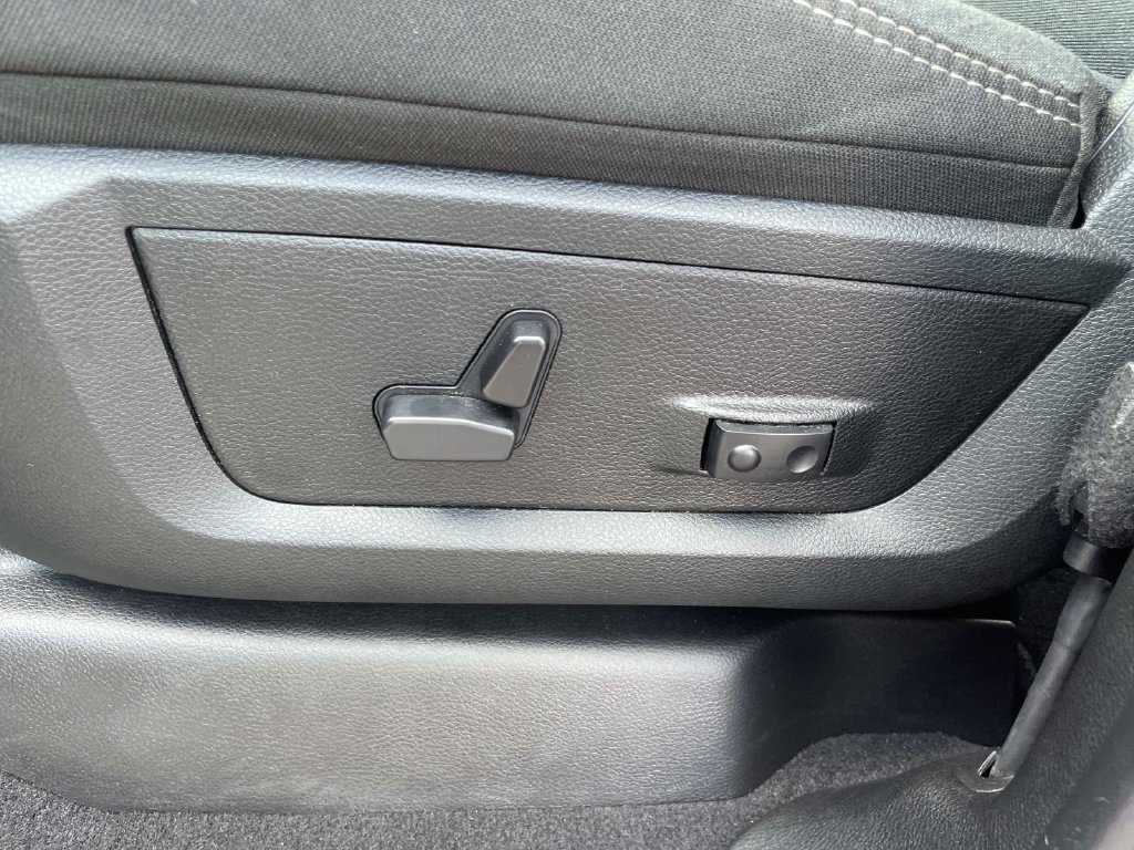 Used 2026 RAM 2500 Big Horn AWD/4WD image 41