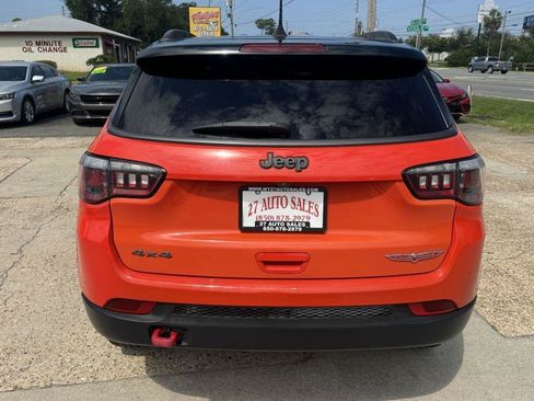 Used 2020 Jeep Compass Trailhawk AWD/4WD image 6