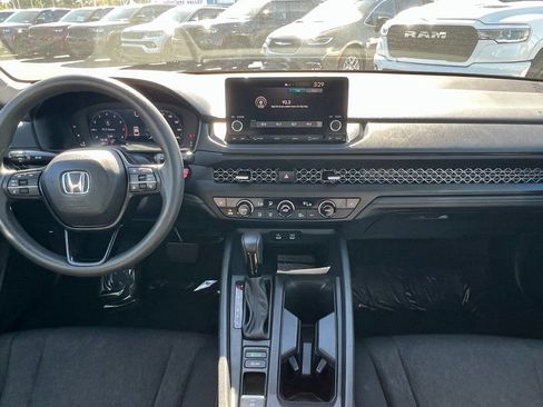 Used 2023 Honda Accord EX image 18