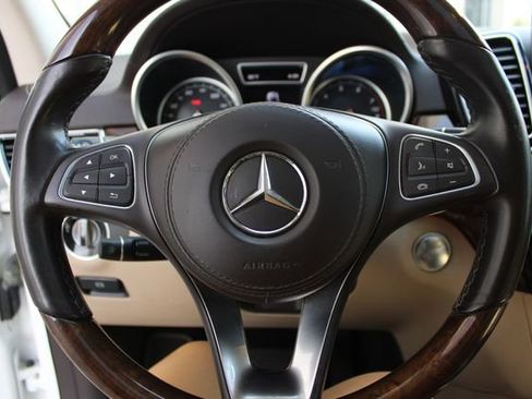 Used 2017 Mercedes-Benz GLS 450 4MATIC image 12