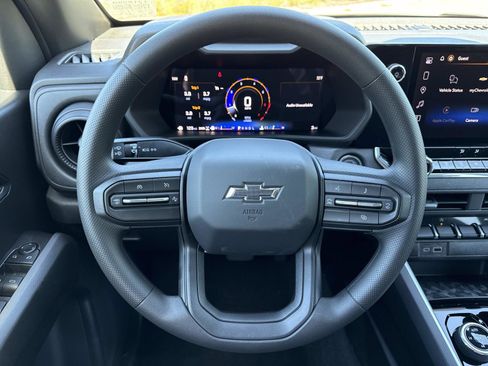 New 2026 Chevrolet Colorado Trail Boss AWD/4WD image 14