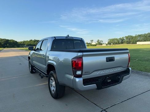 Used 2022 Toyota Tacoma SR w/ SR Convenience Package RWD image 6