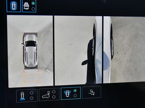 Used 2024 GMC Acadia Elevation FWD image 25