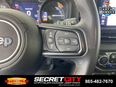 Used 2024 Jeep Wrangler Unlimited w/ Convenience Group AWD/4WD image 15