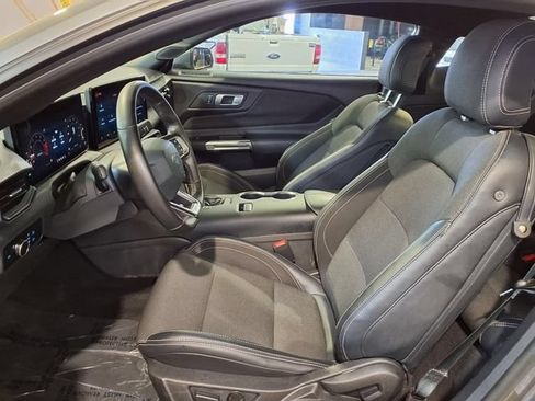 Used 2024 Ford Mustang Coupe RWD image 18