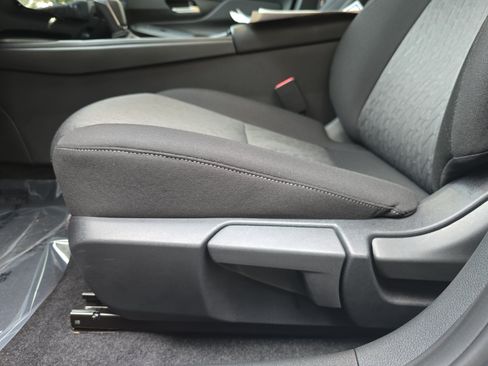 Used 2026 Nissan Sentra SV w/ Floor Mat Package FWD image 27