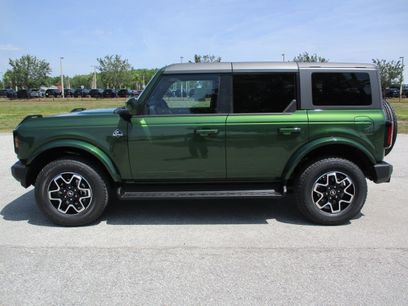 New 2025 Ford Bronco Outer Banks