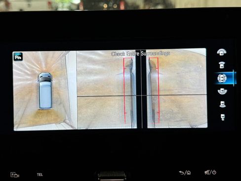 Used 2023 Mercedes-Benz Sprinter 3500 image 33