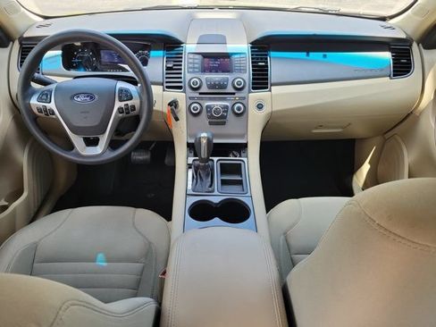 Used 2014 Ford Taurus SE FWD image 10