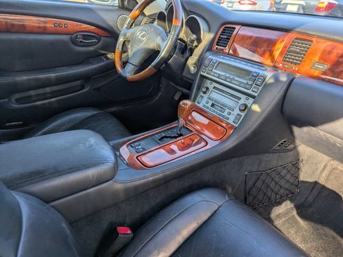 Used 2002 Lexus SC 430 Convertible image 13