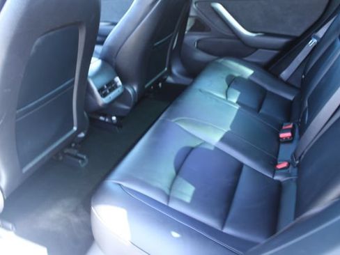 Used 2018 Tesla Model 3 Long Range RWD image 32