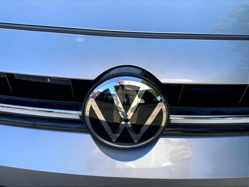 Used 2025 Volkswagen Jetta Sport FWD image 5