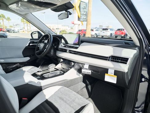New 2026 Mitsubishi Outlander SE FWD image 22