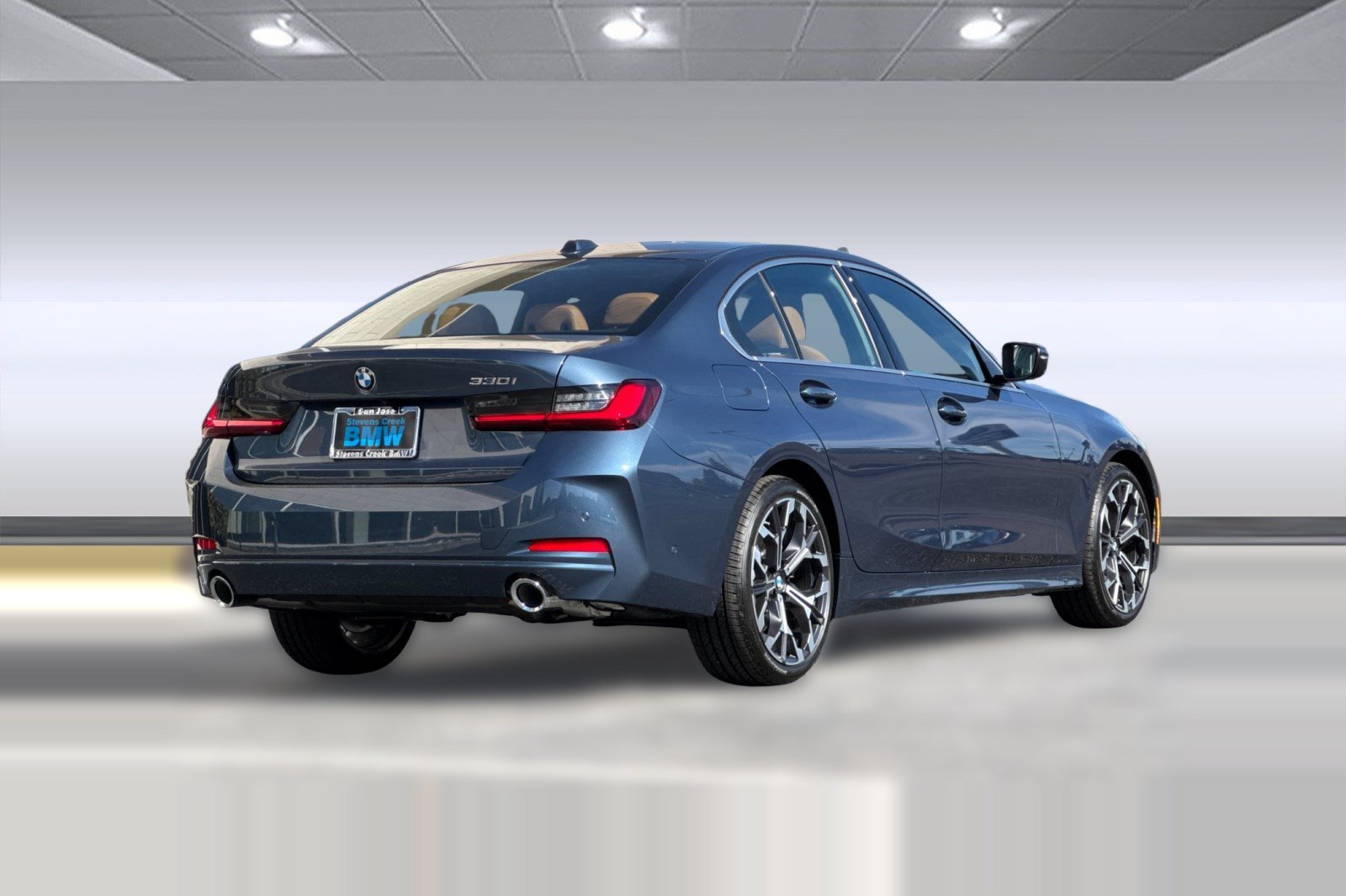 Used 2026 BMW 330i Sedan w/ Premium Package RWD image 8