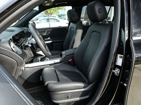 Used 2024 Mercedes-Benz GLB 250 image 22