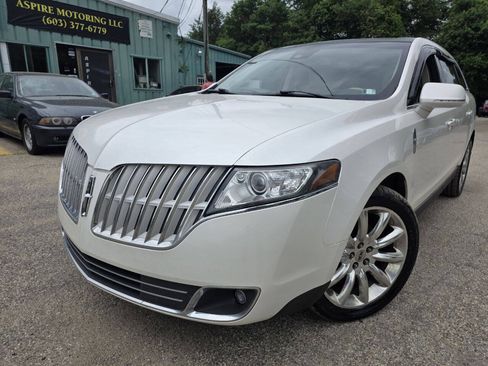 Used 2011 Lincoln MKT AWD w/ 101A Rapid Spec Order Code image 2