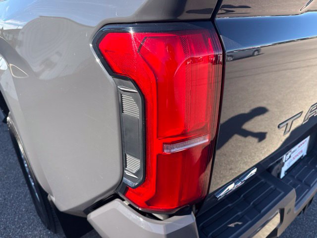 Used 2024 Toyota Tacoma SR5 w/ SR5 Upgrade Package AWD/4WD image 10