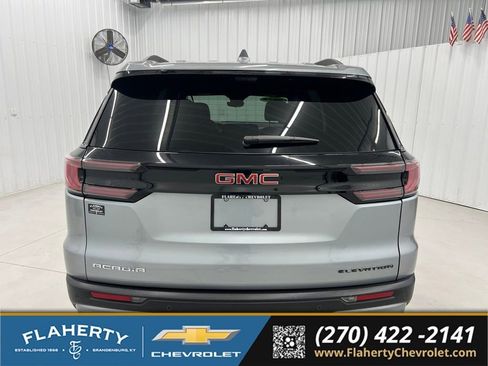 Used 2026 GMC Acadia Elevation w/ Elevation Premium Package FWD image 4
