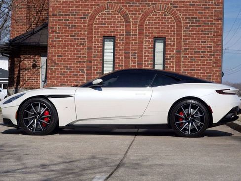 Used 2017 Aston Martin DB11 V12 image 8