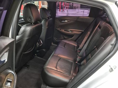 Used 2017 Chevrolet Malibu Premier w/ Premier Sun and Wheel Package image 5