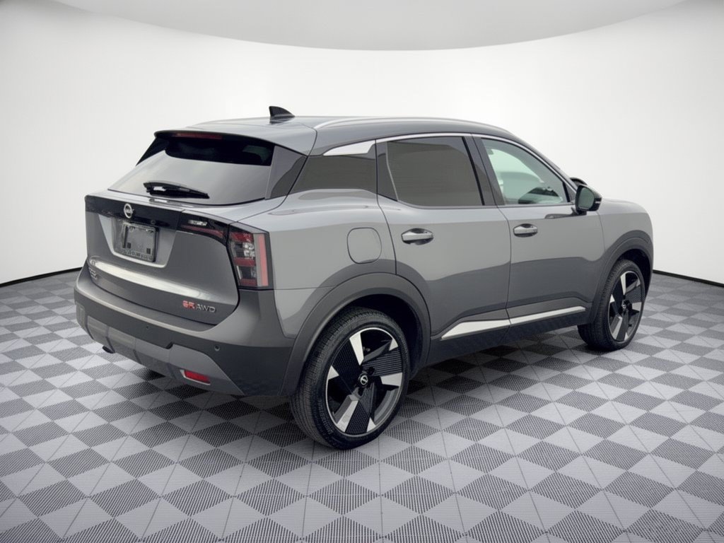 Used 2026 Nissan Kicks SR AWD/4WD image 9