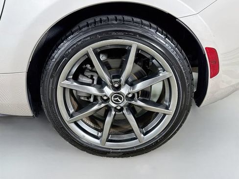 Used 2023 MAZDA MX-5 Miata Grand Touring RWD image 25
