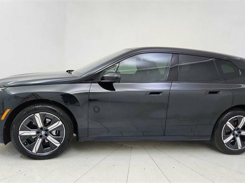 Used 2026 BMW iX xDrive45 image 3