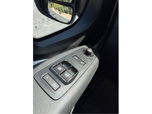 Used 2024 RAM ProMaster 1500 w/ Safety Group FWD image 15