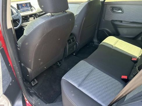 Used 2023 Nissan Rogue SV AWD/4WD image 19