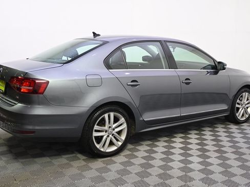Used 2017 Volkswagen Jetta SEL FWD image 7
