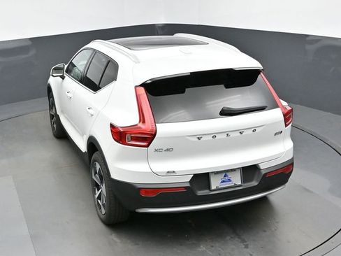 Used 2023 Volvo XC40 B5 Plus w/ Protection Package Premier AWD/4WD image 21
