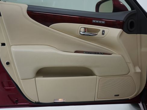 Used 2012 Lexus LS 460 w/ Luxury Value Edition RWD image 14