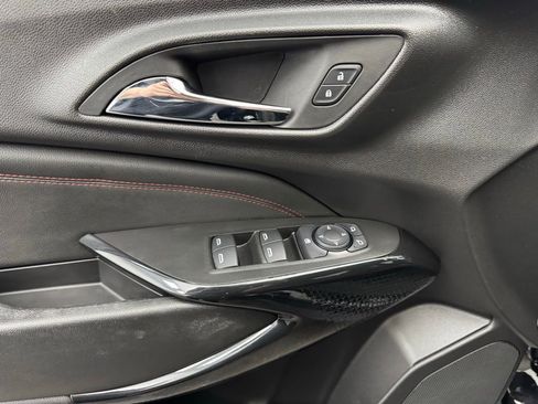 Used 2024 Chevrolet Trax RS w/ Driver Confidence Package image 14