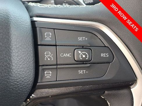 Used 2023 Jeep Grand Cherokee L Laredo AWD/4WD image 20