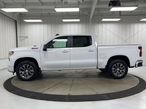 Used 2023 Chevrolet Silverado 1500 RST AWD/4WD image 5