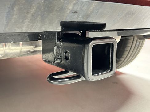 Used 2025 Volvo XC40 B5 Ultra w/ Climate Package image 9