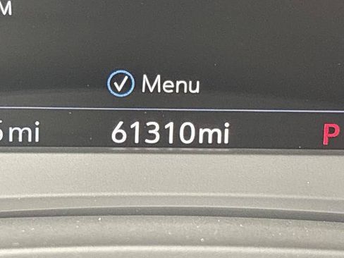 Certified 2021 Cadillac XT5 Premium Luxury FWD image 12