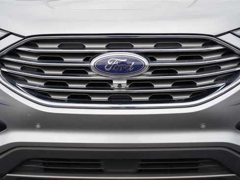 Used 2020 Ford Edge Titanium w/ Equipment Group 301A image 25