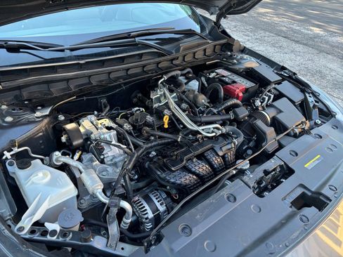 Used 2025 Nissan Altima 2.5 SV FWD image 27